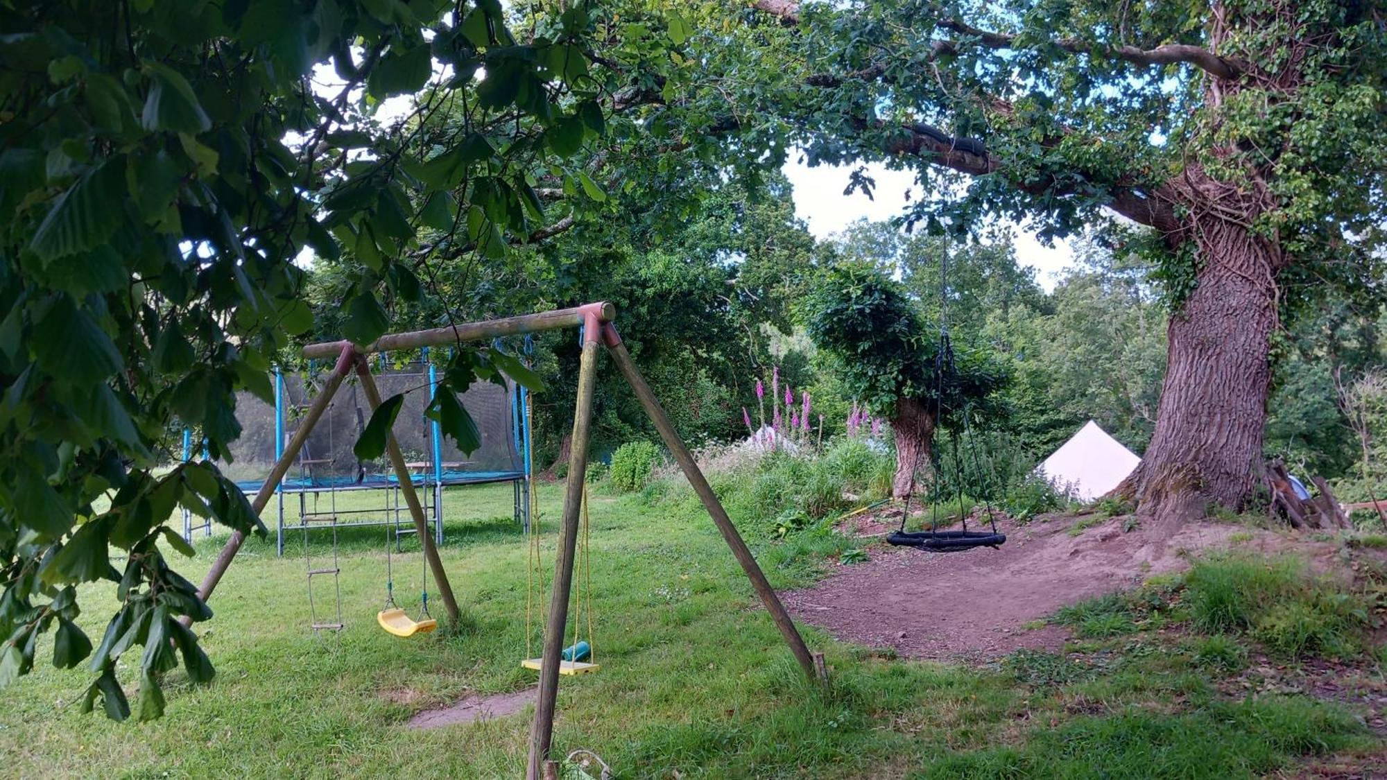 Tente Insolite En Pleine Nature Treduder المظهر الخارجي الصورة
